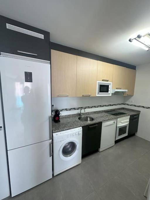 Apartament Piso Gijon Con Plaza De Garaje Vut4589As Zewnętrze zdjęcie